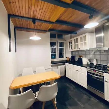 Appartement Przy Samym Rynku, Swidnicka, Z Oknami Na Centrum